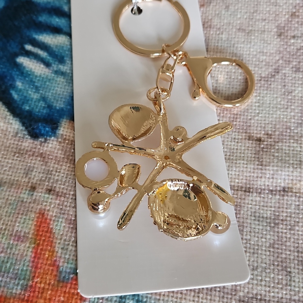 Starfish, Seashells & Pearls Keychain - Picture 11 of 15